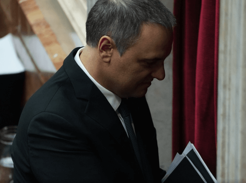 Gobierno descarta auditoría interna en caso Adorni por gastos de tarjeta