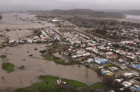 Chile decreta estado de catástrofe por temporales devastadores