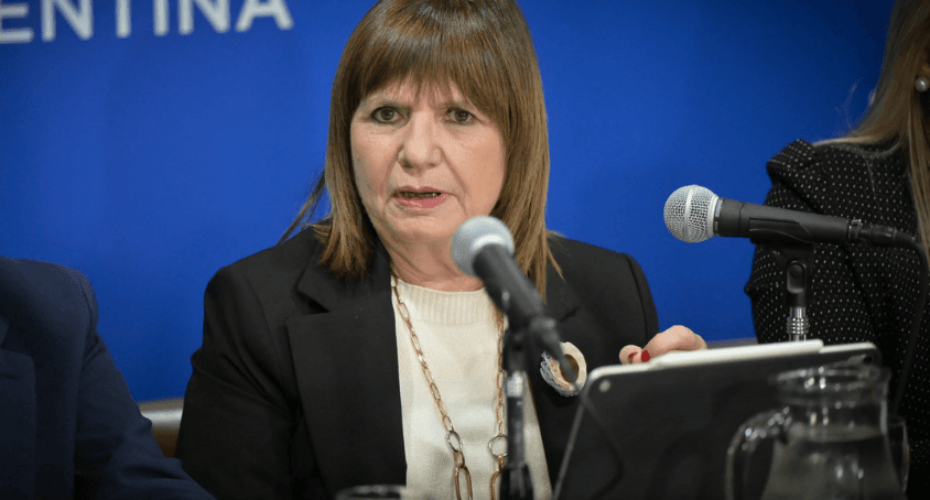 Bullrich retrocede: sube a 25% el límite de tierras para extranjeros